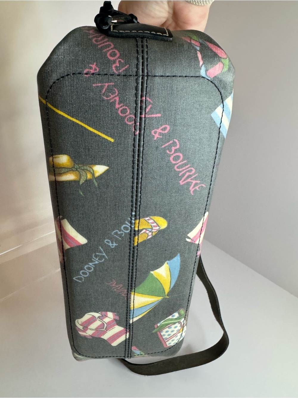 #326 Dooney & Bourke Y2K Summer Beach Tassel Coated Canvas & Leather Two Way Bag - Picture 7 of 14